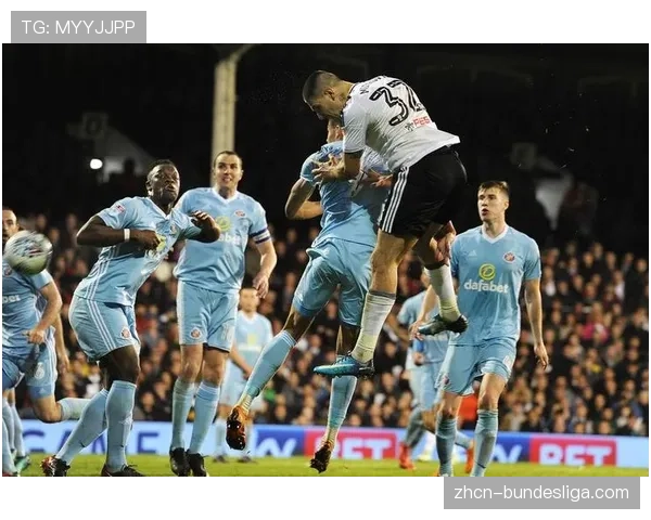 评论：卢顿战平谢菲联一役，揭示保级队对混合防守战术的执行困境